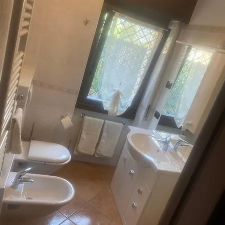 House 2021 * דונגו